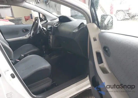 2011 Toyota Yaris z USA, uszkodzony, nr VIN JTDKT4K38B5333132